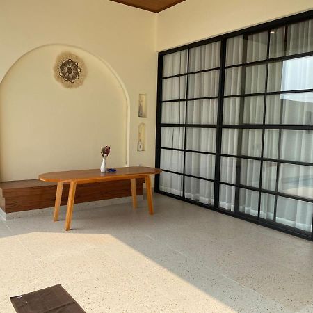 Azalea Room By The Anp Villas Cikundul 外观 照片