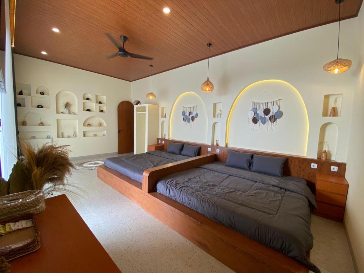 Azalea Room By The Anp Villas Cikundul 外观 照片