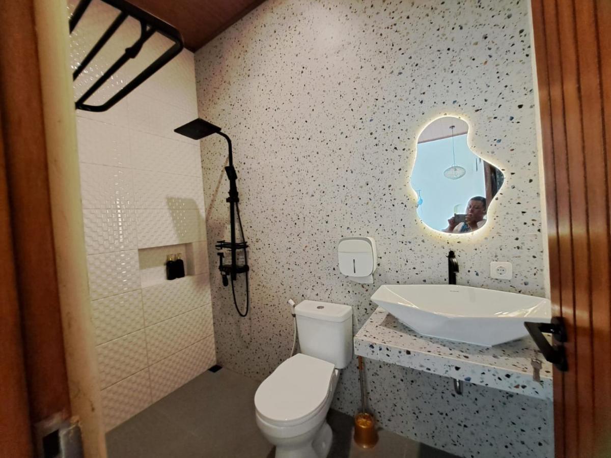 Azalea Room By The Anp Villas Cikundul 外观 照片